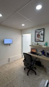 Arecibo Optical & Boutique(6)